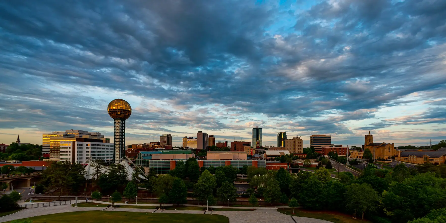 The Knoxville, Tennessee skyline at dusk
